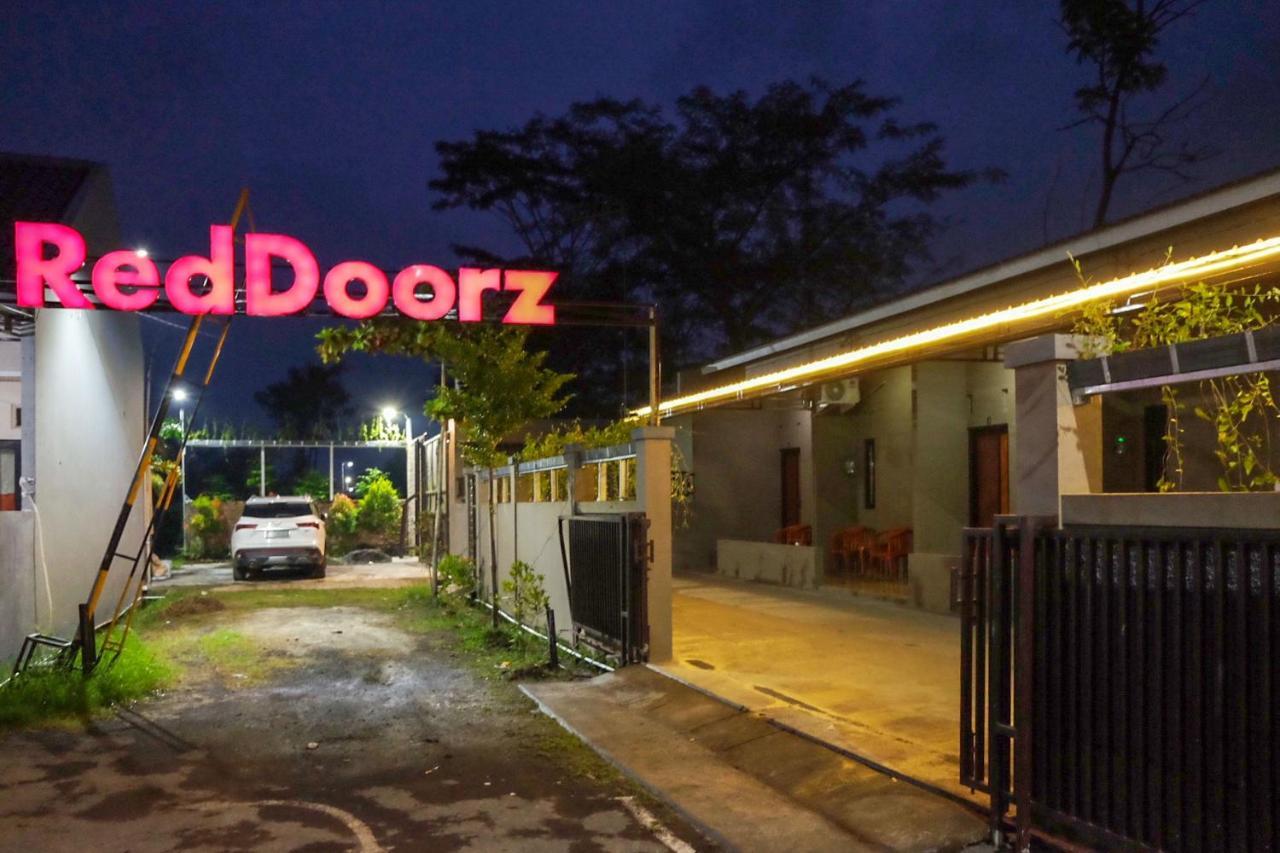 Reddoorz Syariah Near Exit Tol Pemalang Comal 2 Hotel ภายนอก รูปภาพ