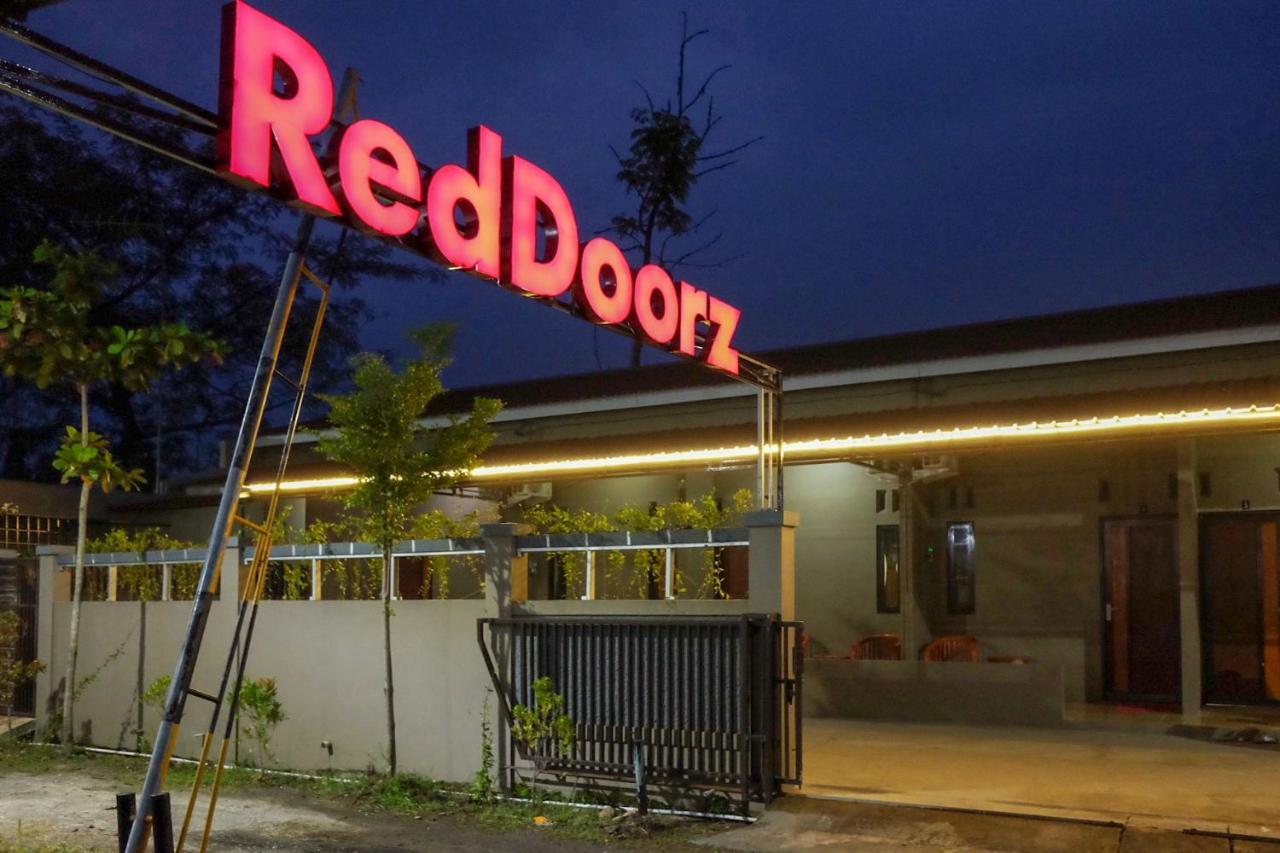 Reddoorz Syariah Near Exit Tol Pemalang Comal 2 Hotel ภายนอก รูปภาพ