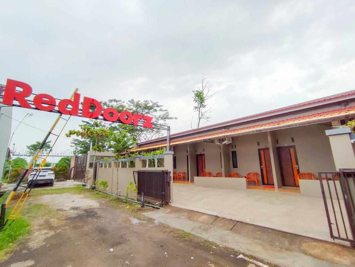 Reddoorz Syariah Near Exit Tol Pemalang Comal 2 Hotel ภายนอก รูปภาพ
